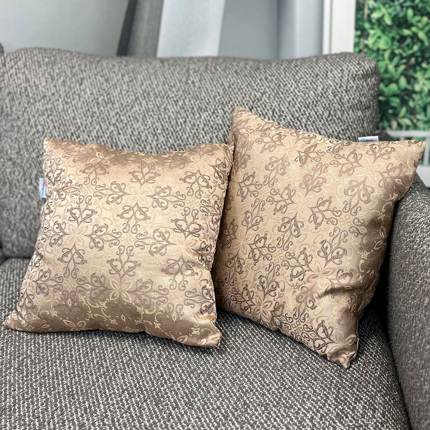 Фотография Подушка Альба Delicatex SIMFONIA beige/кофейный орнамент от магазина Delicatex