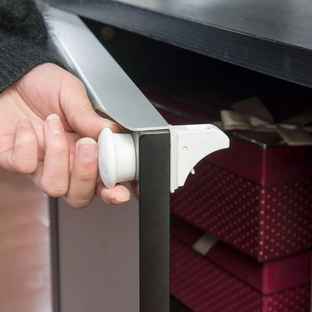 Фотография Магнитный замок JET 522 A Комплект (4+1) ABS от магазина Delicatex